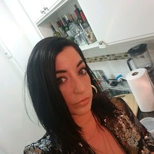 Meet your Posher, Elena